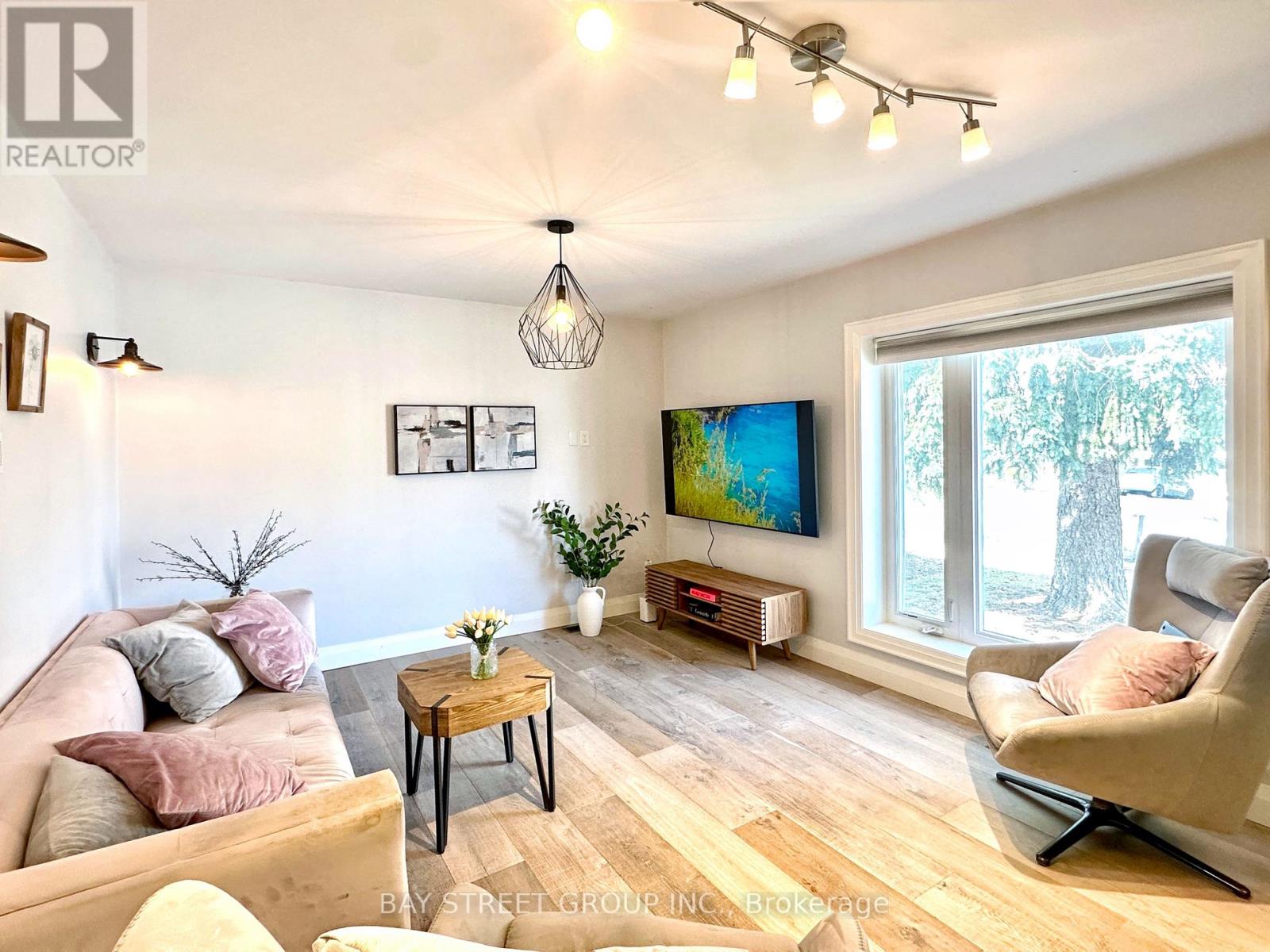 99 Park Home Avenue, Toronto, Ontario  M2N 1W7 - Photo 11 - C12658270