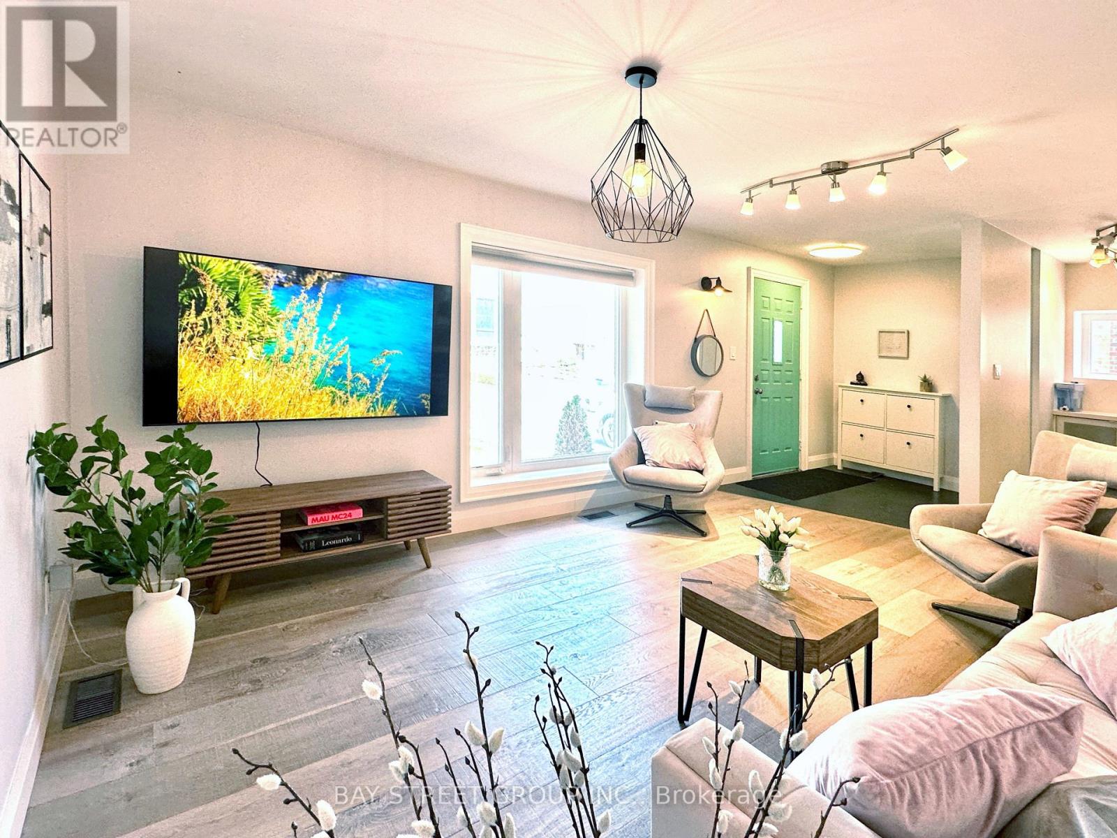 99 Park Home Avenue, Toronto, Ontario  M2N 1W7 - Photo 14 - C12658270