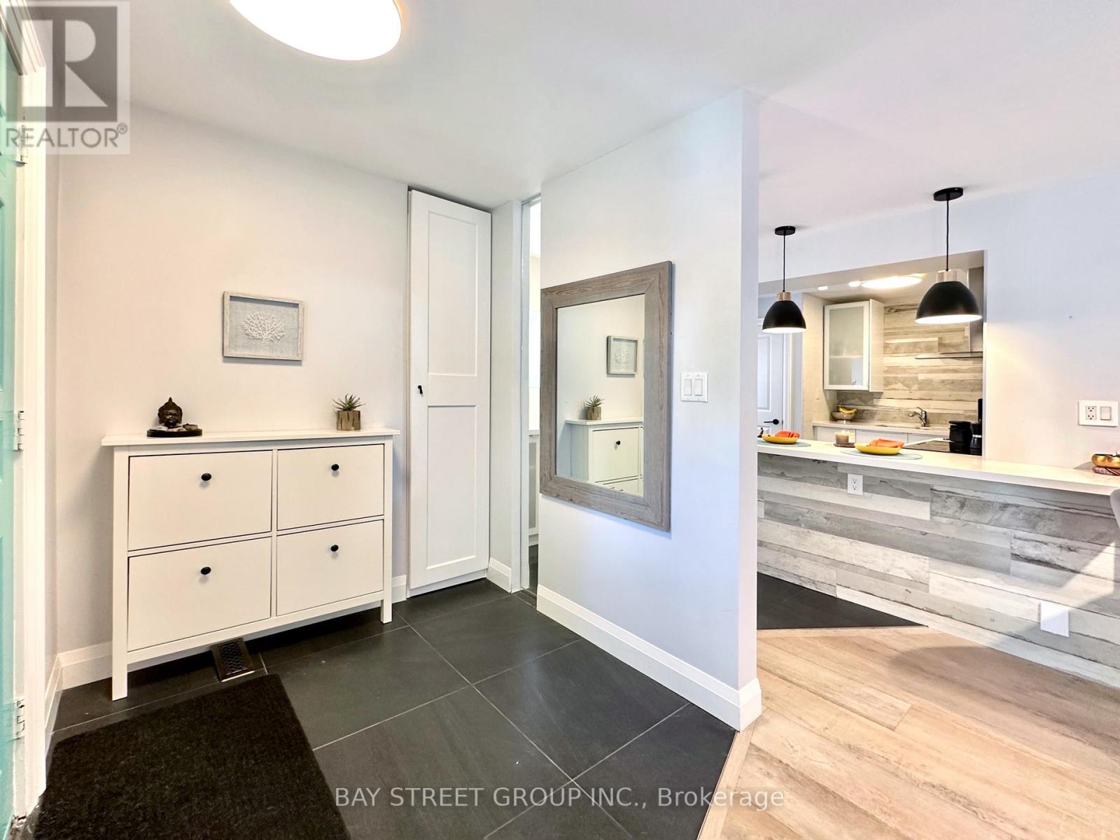 99 Park Home Avenue, Toronto, Ontario  M2N 1W7 - Photo 16 - C12658270