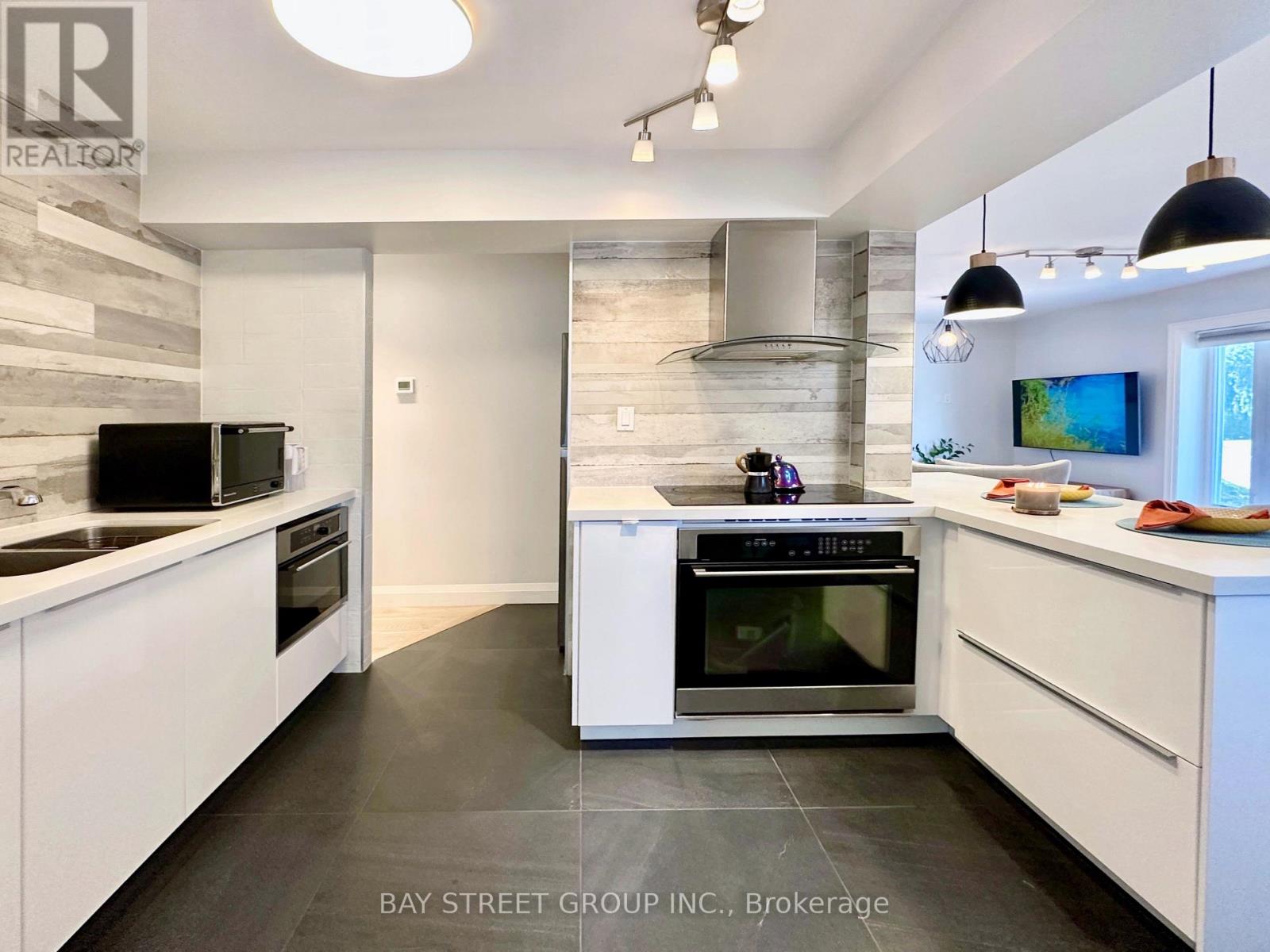 99 Park Home Avenue, Toronto, Ontario  M2N 1W7 - Photo 20 - C12658270