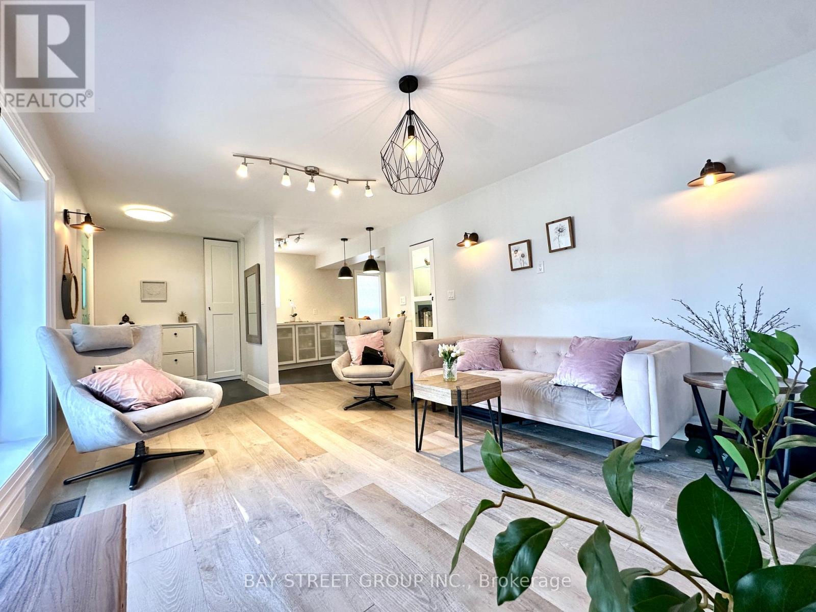 99 Park Home Avenue, Toronto, Ontario  M2N 1W7 - Photo 25 - C12658270