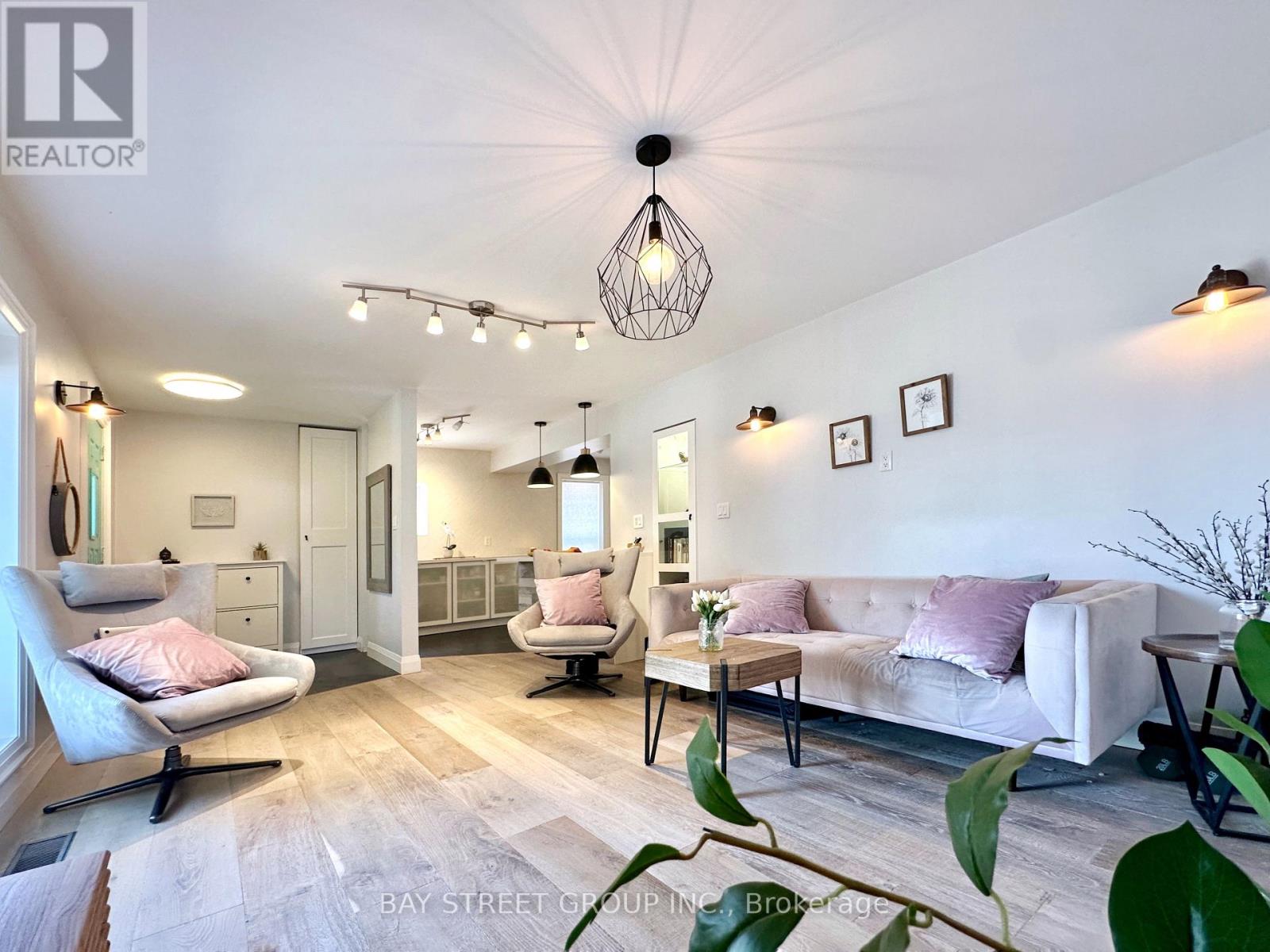 99 Park Home Avenue, Toronto, Ontario  M2N 1W7 - Photo 26 - C12658270