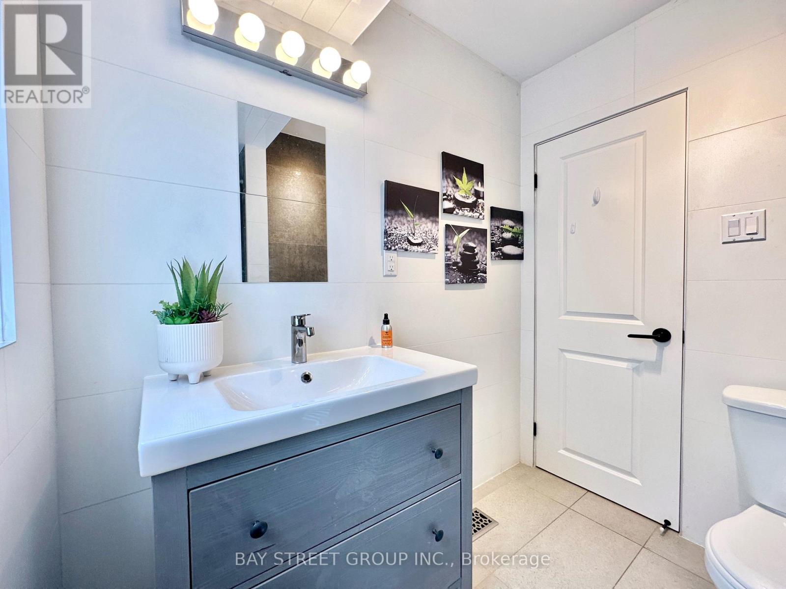 99 Park Home Avenue, Toronto, Ontario  M2N 1W7 - Photo 38 - C12658270