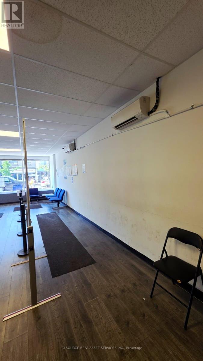 1811 Danforth Avenue, Toronto, Ontario  M4C 1J2 - Photo 3 - E12658266