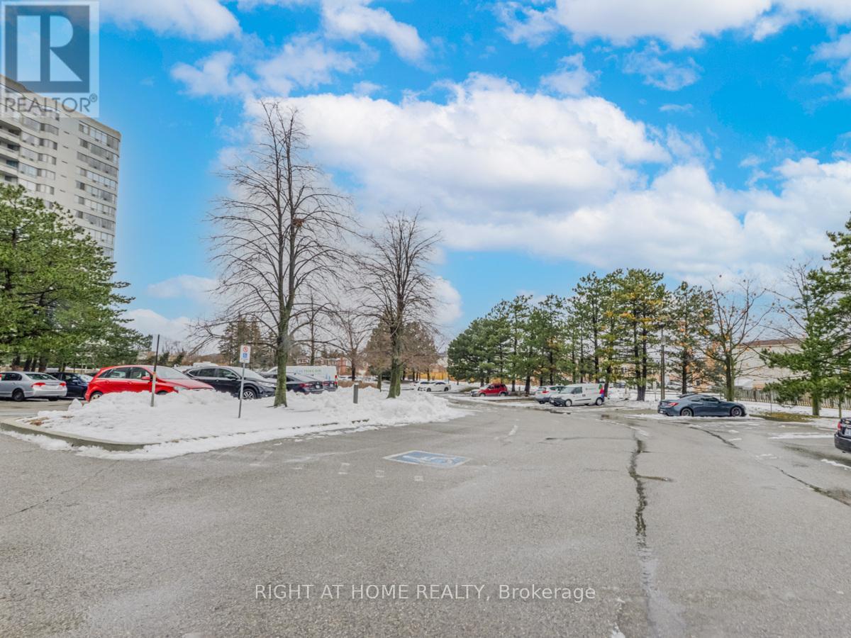1110 - 150 Alton Towers Circle, Toronto, Ontario  M1V 4X7 - Photo 2 - E12658272