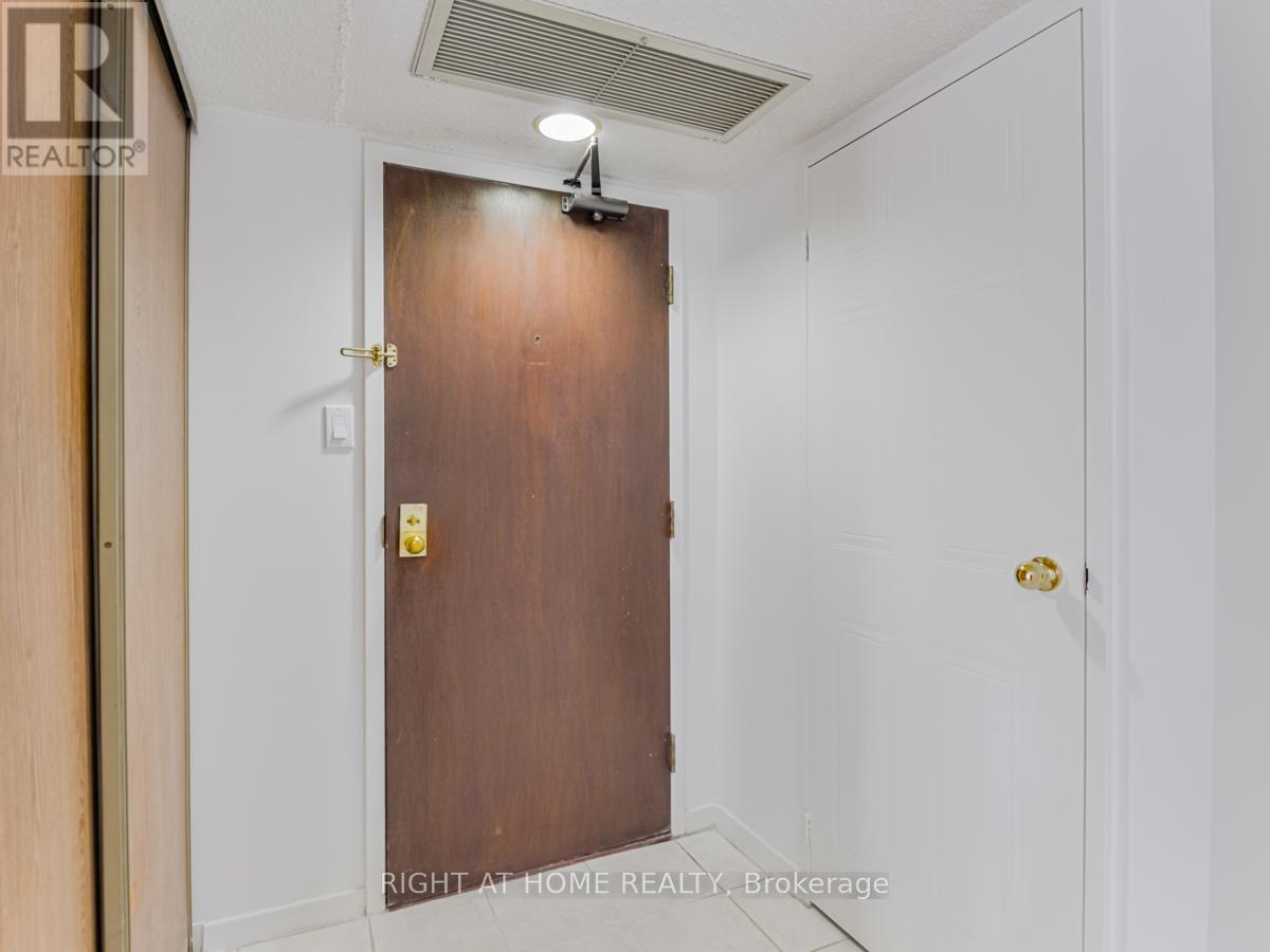 1110 - 150 Alton Towers Circle, Toronto, Ontario  M1V 4X7 - Photo 24 - E12658272