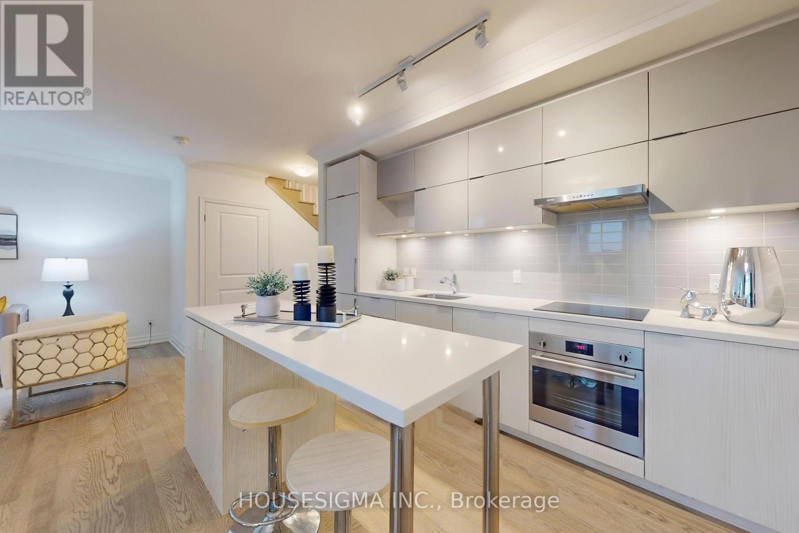 101 - 18 Rouge Valley Drive, Markham, Ontario  L6G 0H1 - Photo 11 - N12658300