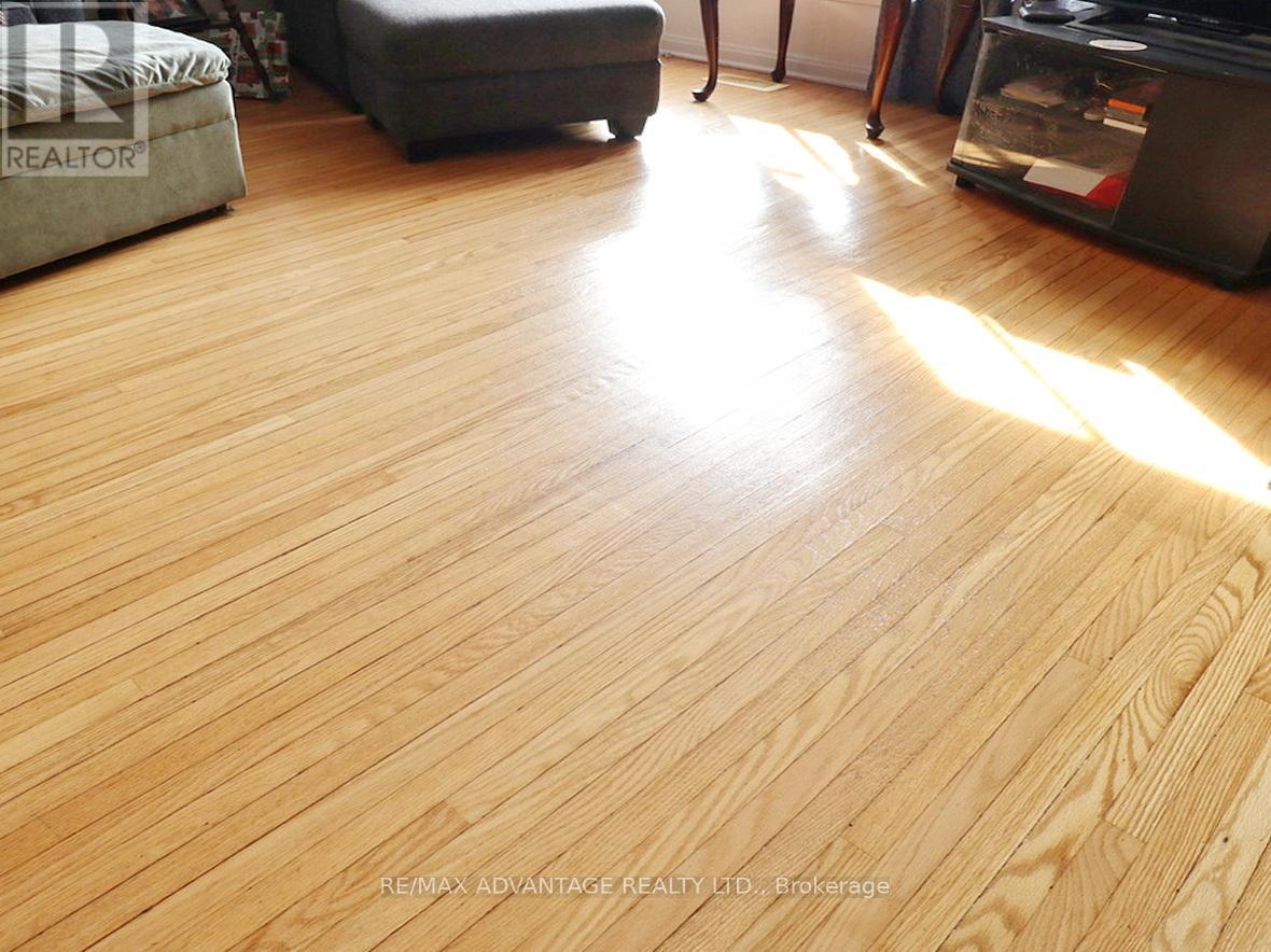 38a & 38b Adare Crescent, London South, Ontario  N6C 2S7 - Photo 15 - X12536370