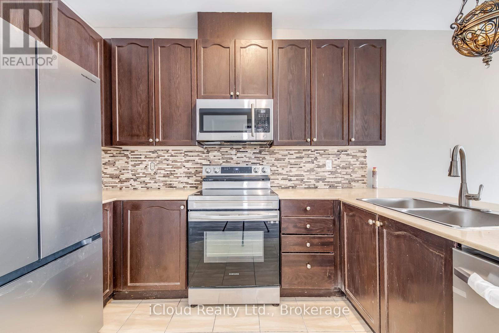 Main/2nd - 518 Coach Drive, Mississauga, Ontario  L5R 0C3 - Photo 11 - W12658242