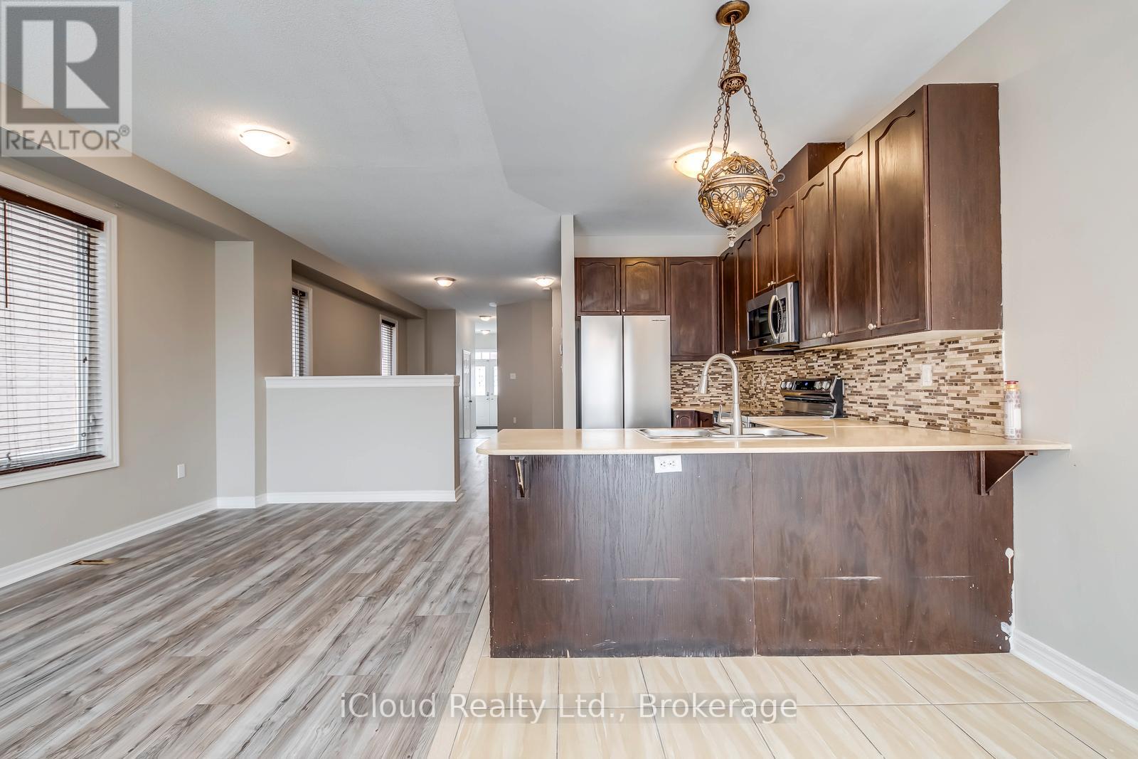 Main/2nd - 518 Coach Drive, Mississauga, Ontario  L5R 0C3 - Photo 12 - W12658242