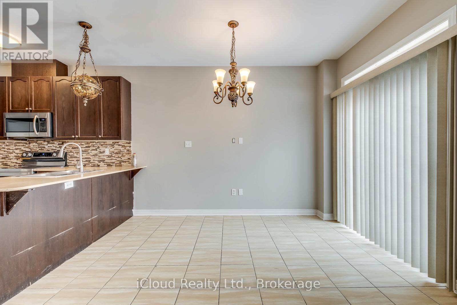 Main/2nd - 518 Coach Drive, Mississauga, Ontario  L5R 0C3 - Photo 14 - W12658242