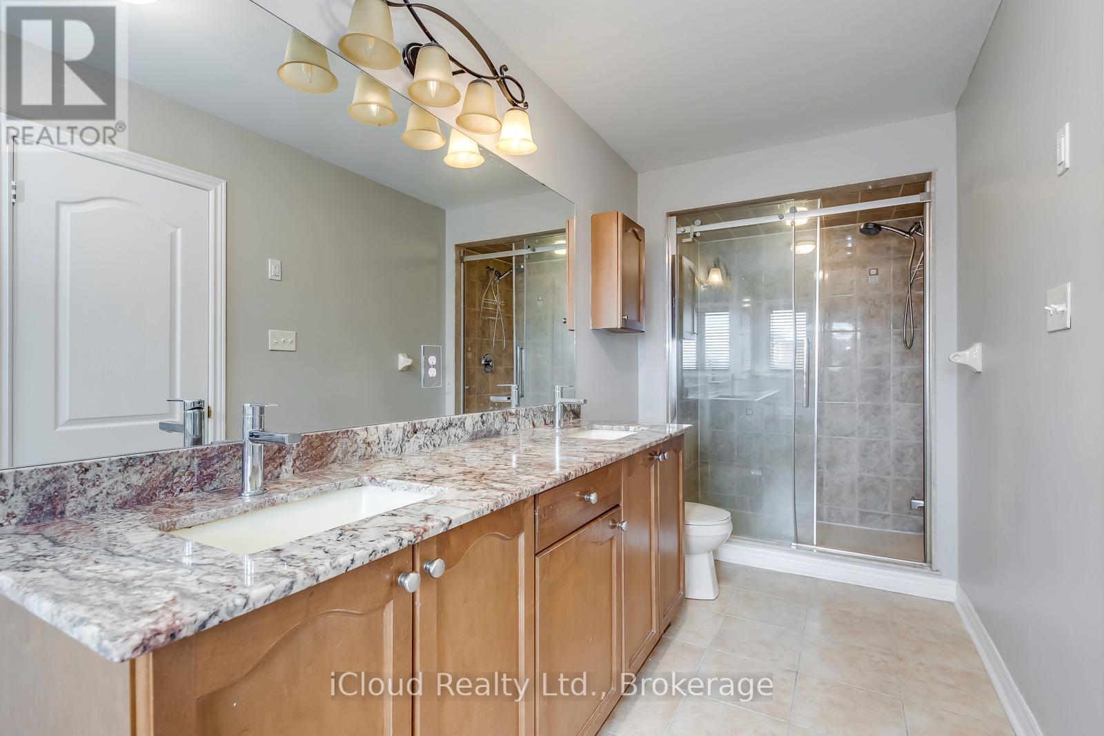 Main/2nd - 518 Coach Drive, Mississauga, Ontario  L5R 0C3 - Photo 24 - W12658242