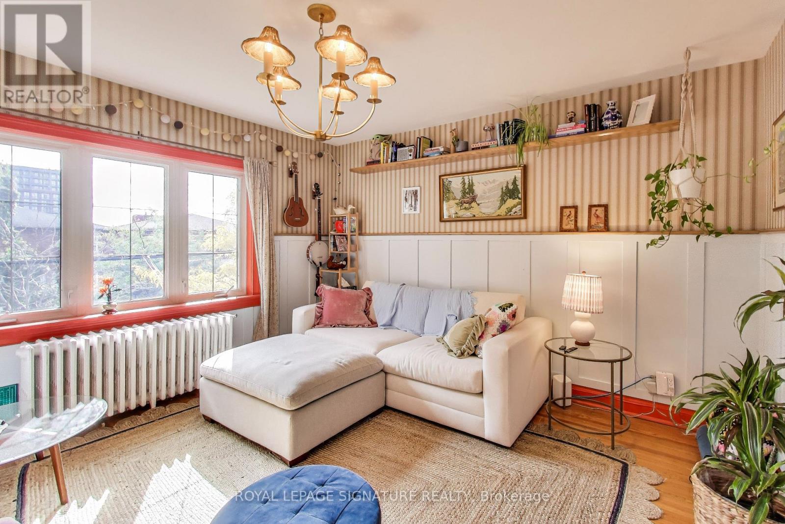 6 Brandon Avenue, Toronto, Ontario  M6H 2C9 - Photo 10 - W12658244