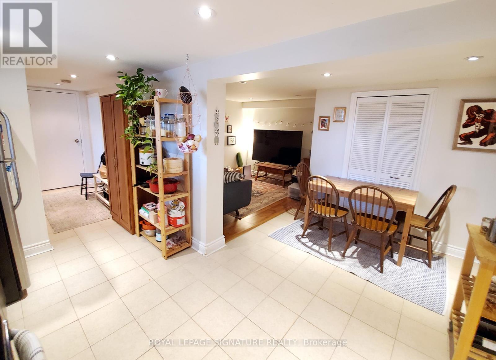 6 Brandon Avenue, Toronto, Ontario  M6H 2C9 - Photo 17 - W12658244