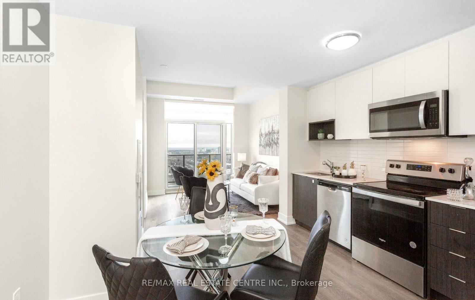 2208 - 202 Burnhamthorpe Road E, Mississauga, Ontario  L5A 0B2 - Photo 10 - W12658248