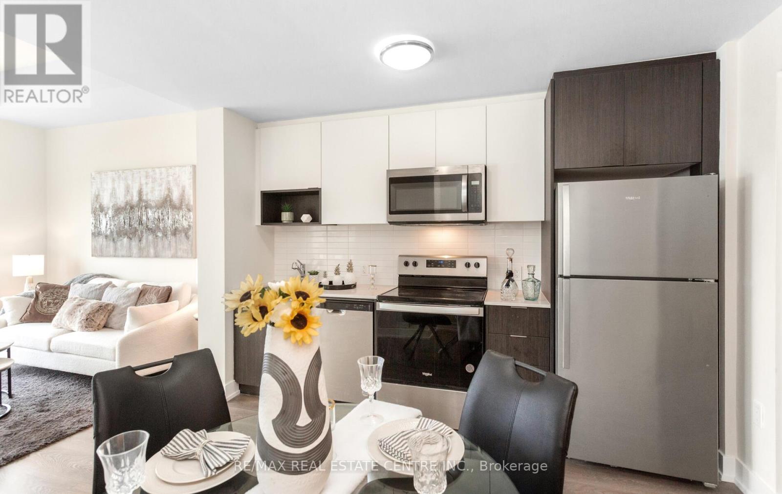 2208 - 202 Burnhamthorpe Road E, Mississauga, Ontario  L5A 0B2 - Photo 22 - W12658248