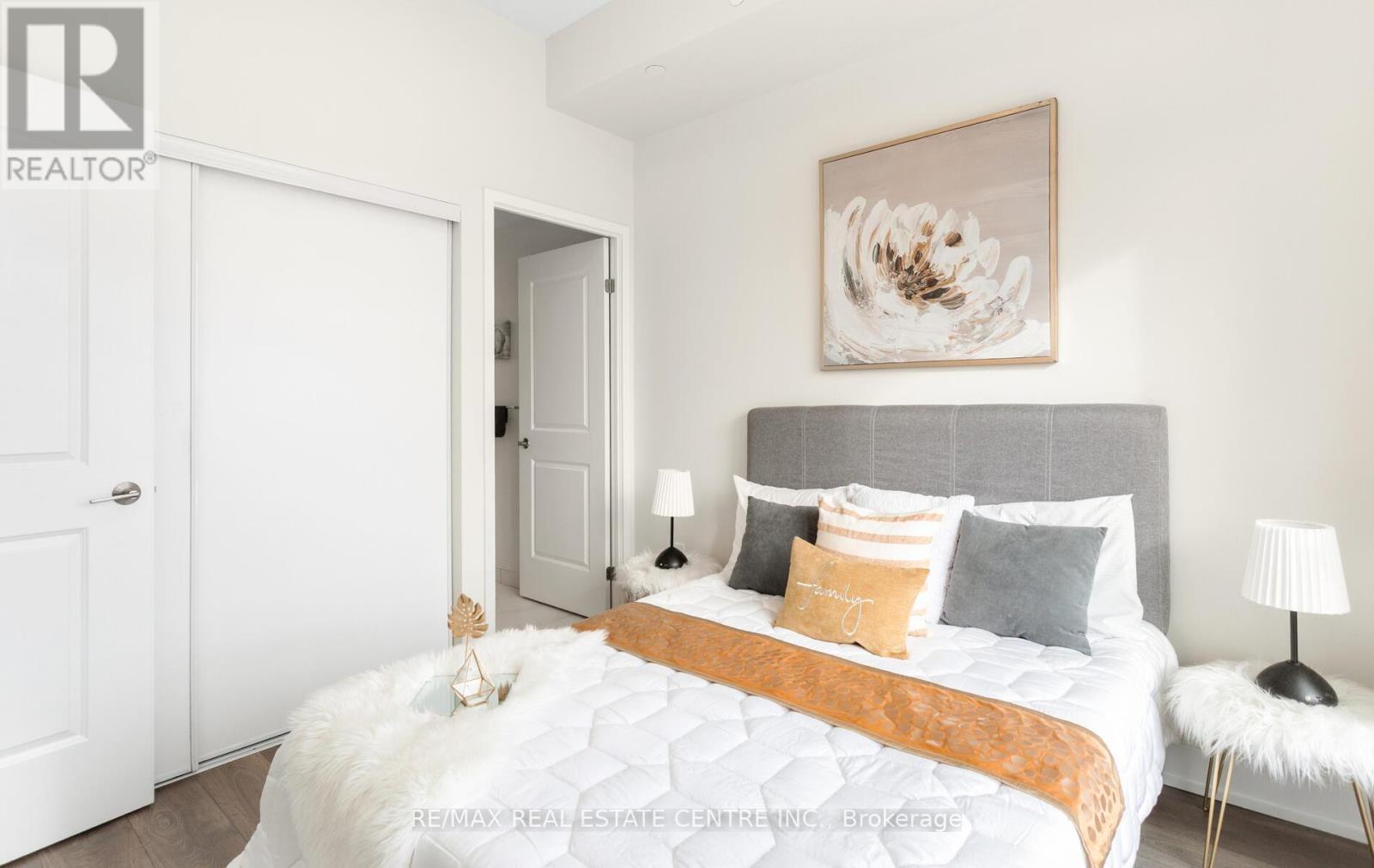 2208 - 202 Burnhamthorpe Road E, Mississauga, Ontario  L5A 0B2 - Photo 30 - W12658248