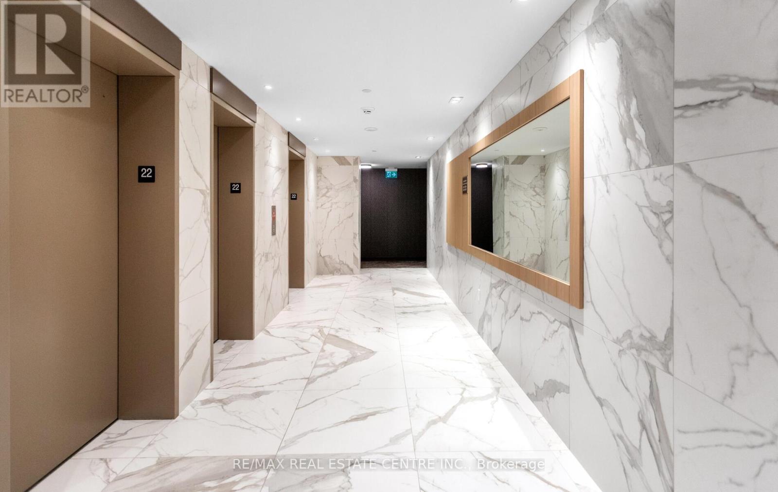 2208 - 202 Burnhamthorpe Road E, Mississauga, Ontario  L5A 0B2 - Photo 6 - W12658248