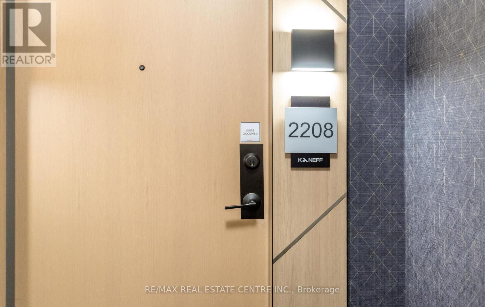 2208 - 202 Burnhamthorpe Road E, Mississauga, Ontario  L5A 0B2 - Photo 7 - W12658248