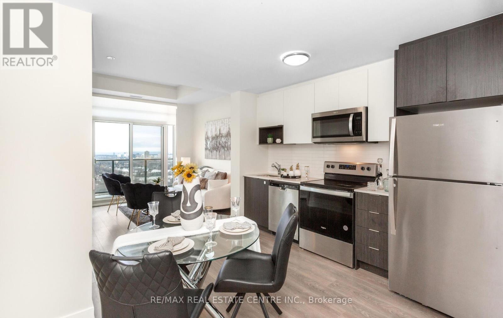 2208 - 202 Burnhamthorpe Road E, Mississauga, Ontario  L5A 0B2 - Photo 9 - W12658248