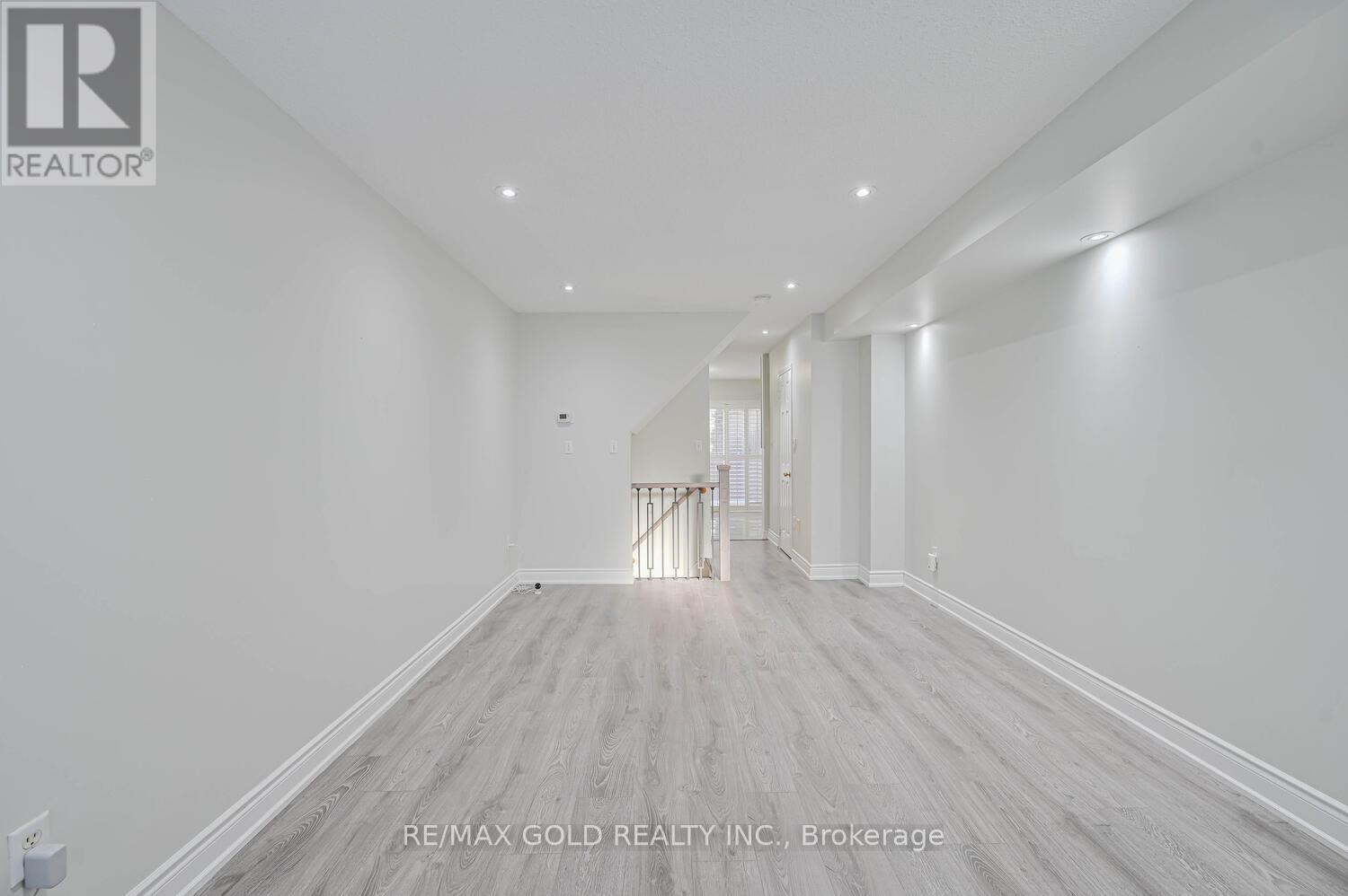 60 - 80 Strathaven Drive, Mississauga, Ontario  L5R 3V9 - Photo 7 - W12658280