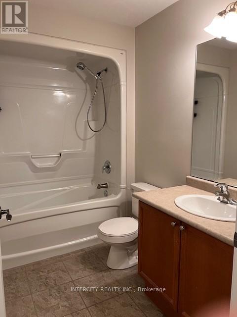 3 - 1947 Lawrence Avenue, Toronto, Ontario M9N 1H3 - Photo 11 - W12595586