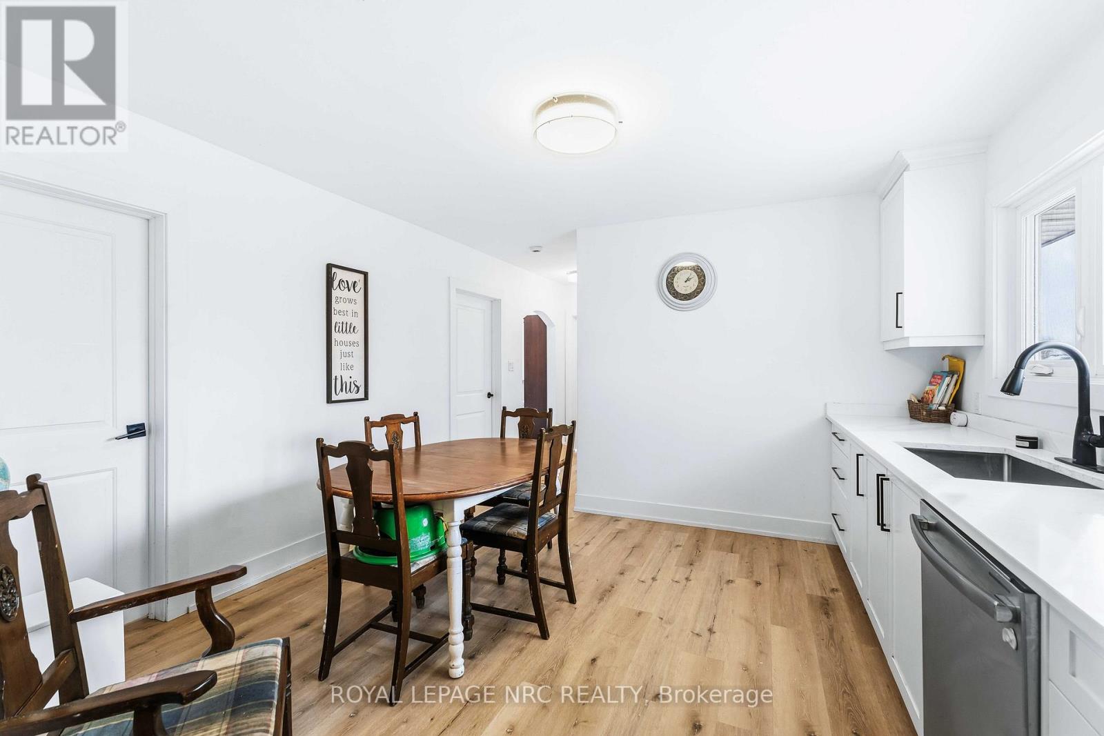 764 Collver Road, West Lincoln, Ontario  L0R 2J0 - Photo 11 - X12658320