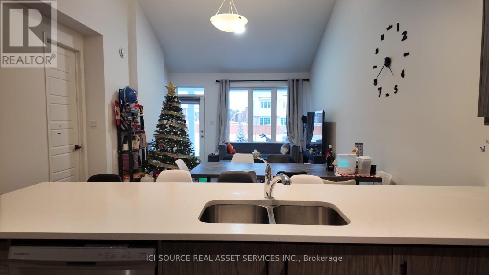 2969 Murphy Place, Innisfil, Ontario  L9S 0S1 - Photo 4 - N12650450