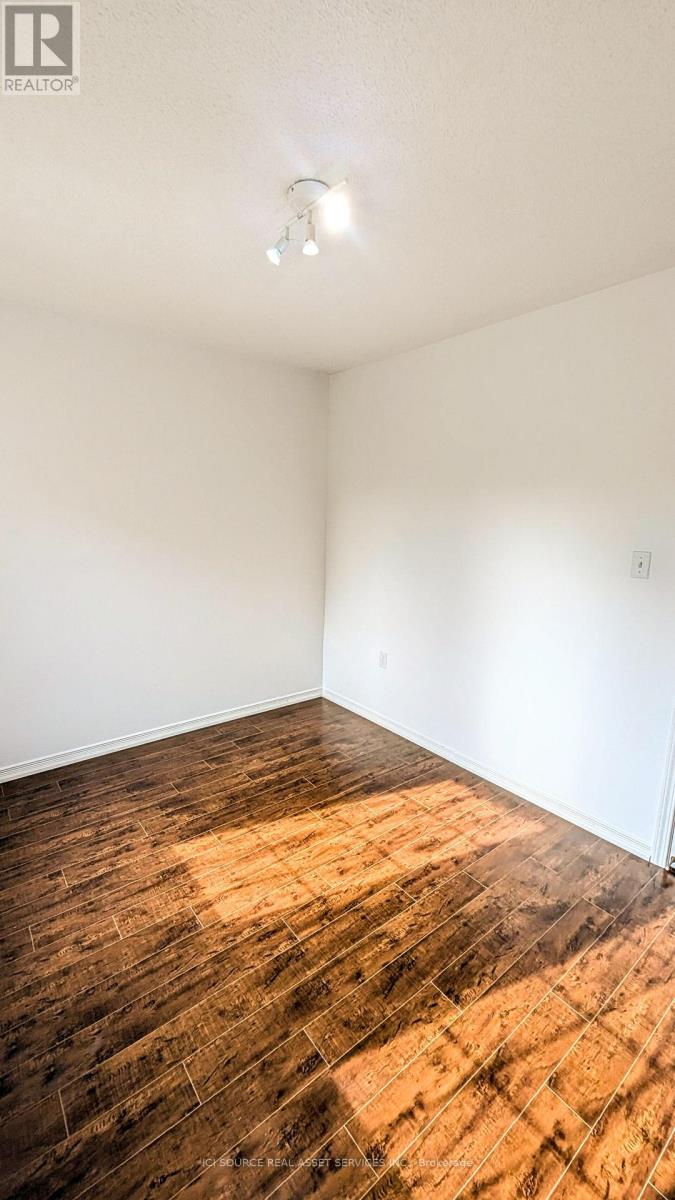 44 Eli Shackleton Court, Toronto, Ontario  M1E 5K3 - Photo 11 - E12658332