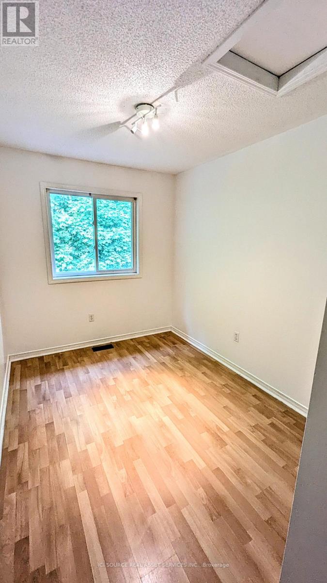 44 Eli Shackleton Court, Toronto, Ontario  M1E 5K3 - Photo 12 - E12658332