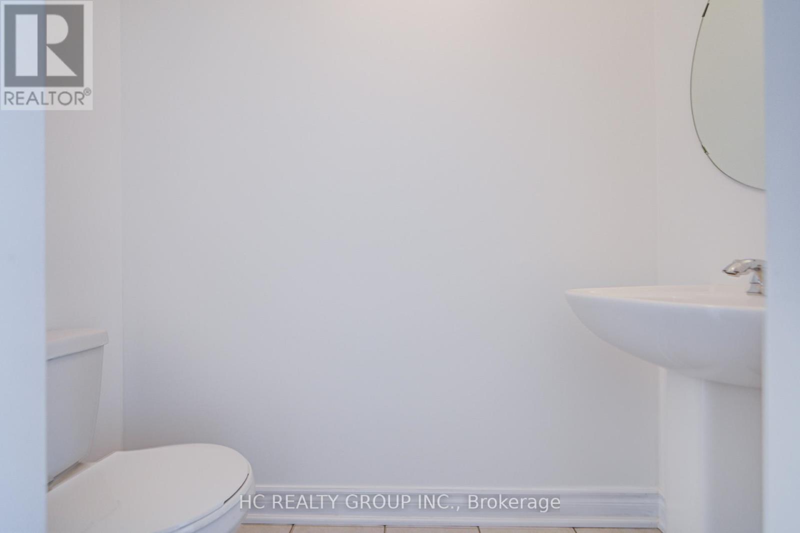 5259 Major Mackenzie Drive, Markham, Ontario  L6C 0N3 - Photo 4 - N12658338