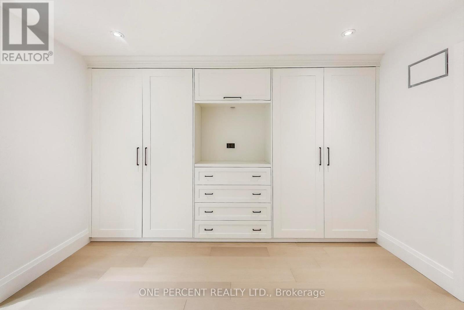 23 Mitchell Avenue, Toronto, Ontario  M6J 1C1 - Photo 19 - C12423019