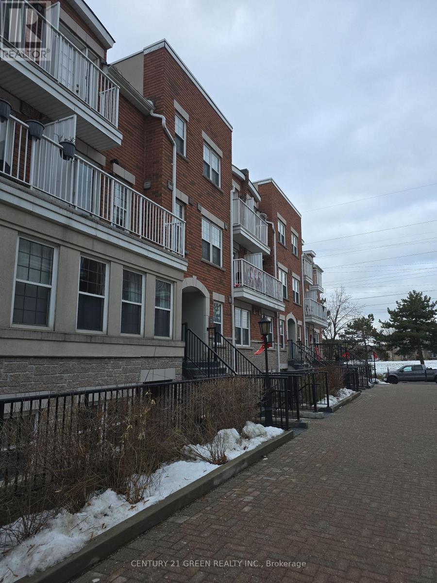 22 - 37 Four Winds Drive, Toronto, Ontario  M3J 1K7 - Photo 1 - W12658326