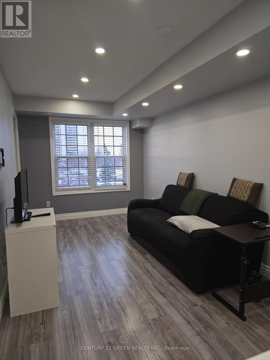 22 - 37 Four Winds Drive, Toronto, Ontario  M3J 1K7 - Photo 7 - W12658326