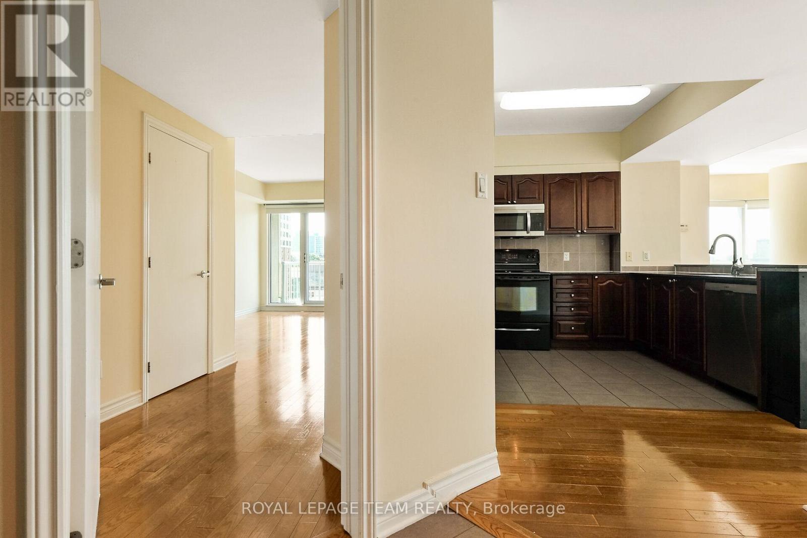 804 - 200 Rideau Street, Ottawa, Ontario  K1N 5Y1 - Photo 17 - X12658376