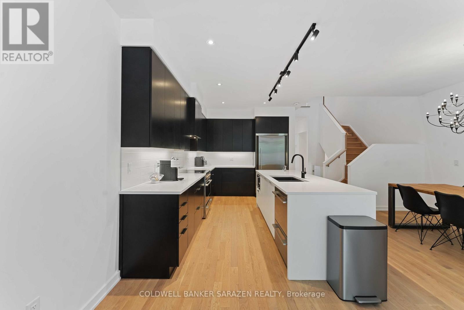 192 Larimar Circle, Ottawa, Ontario  K1X 0B6 - Photo 6 - X12658402