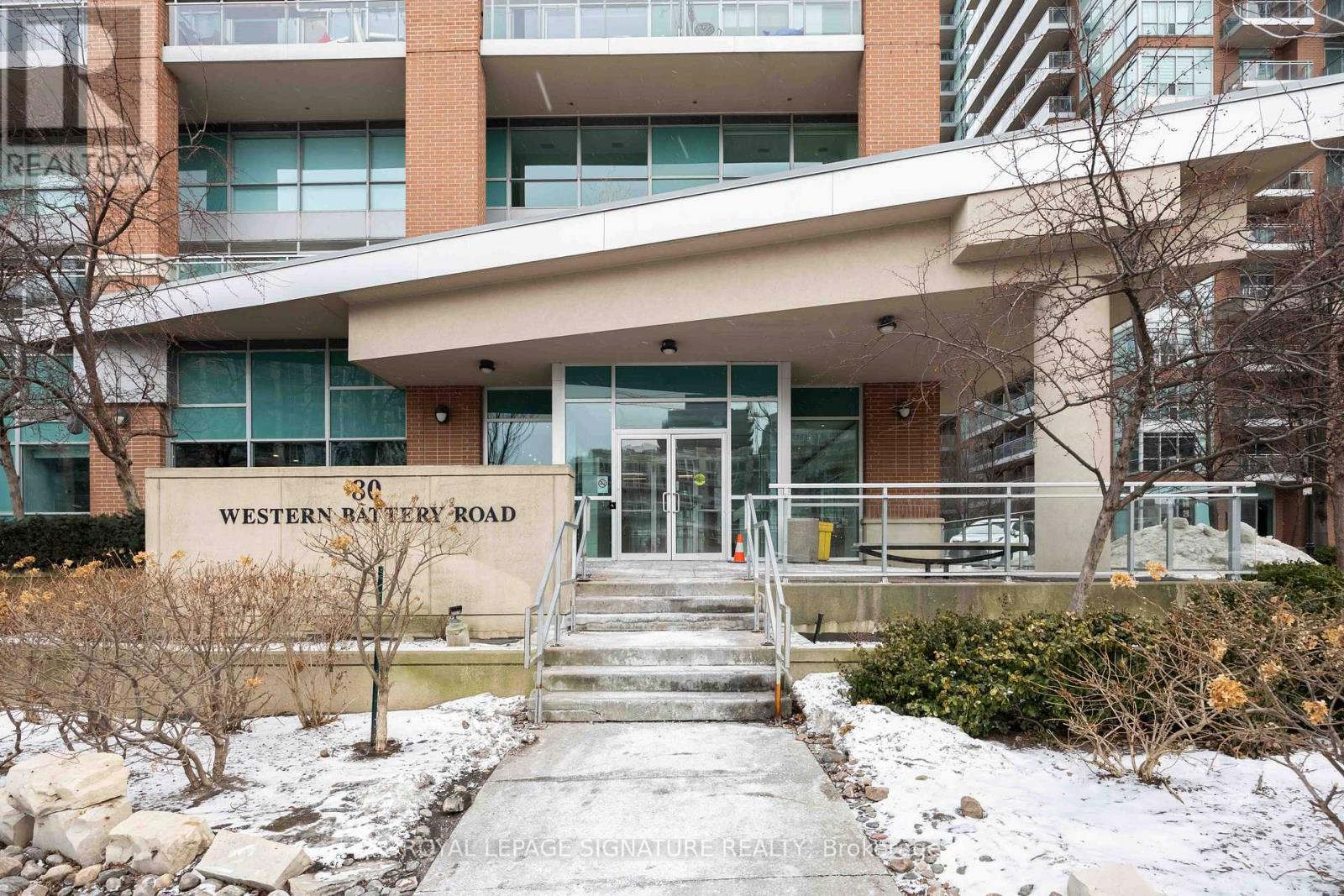 416 - 80 Western Battery Rd Road, Toronto, Ontario  M6K 3S1 - Photo 2 - C12658346