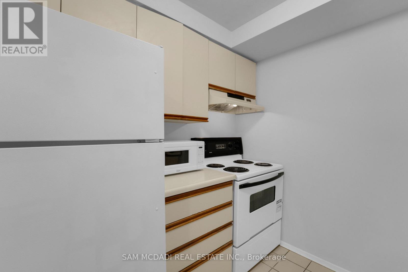 613 - 117 Gerrard Street E, Toronto, Ontario  M5B 2L4 - Photo 5 - C12658396