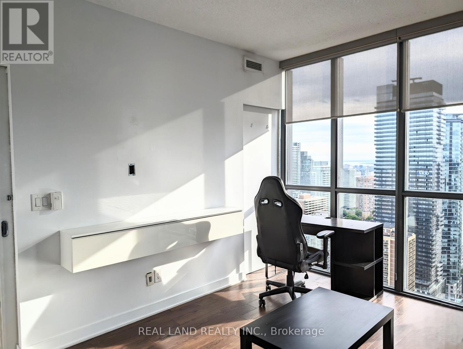4005 - 110 Charles Street E, Toronto, Ontario  M4Y 1T5 - Photo 10 - C12658410
