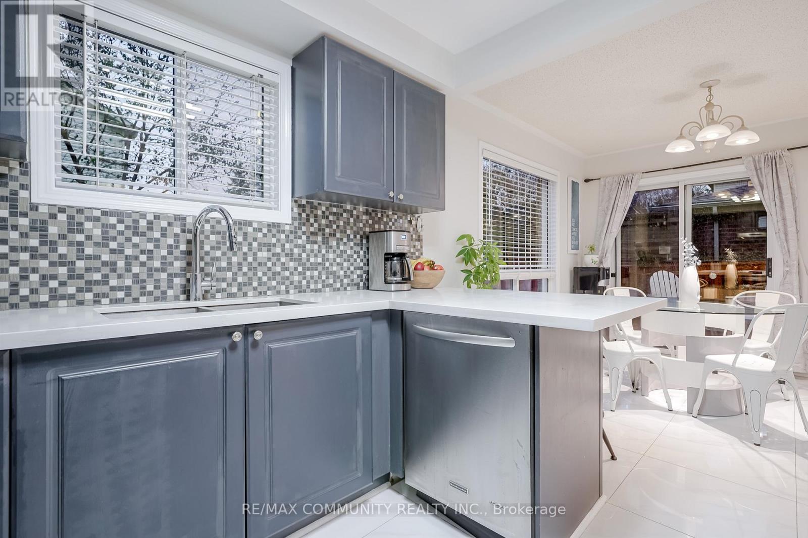 4 Edgerton Drive N, Clarington, Ontario  L1C 4S6 - Photo 19 - E12658386