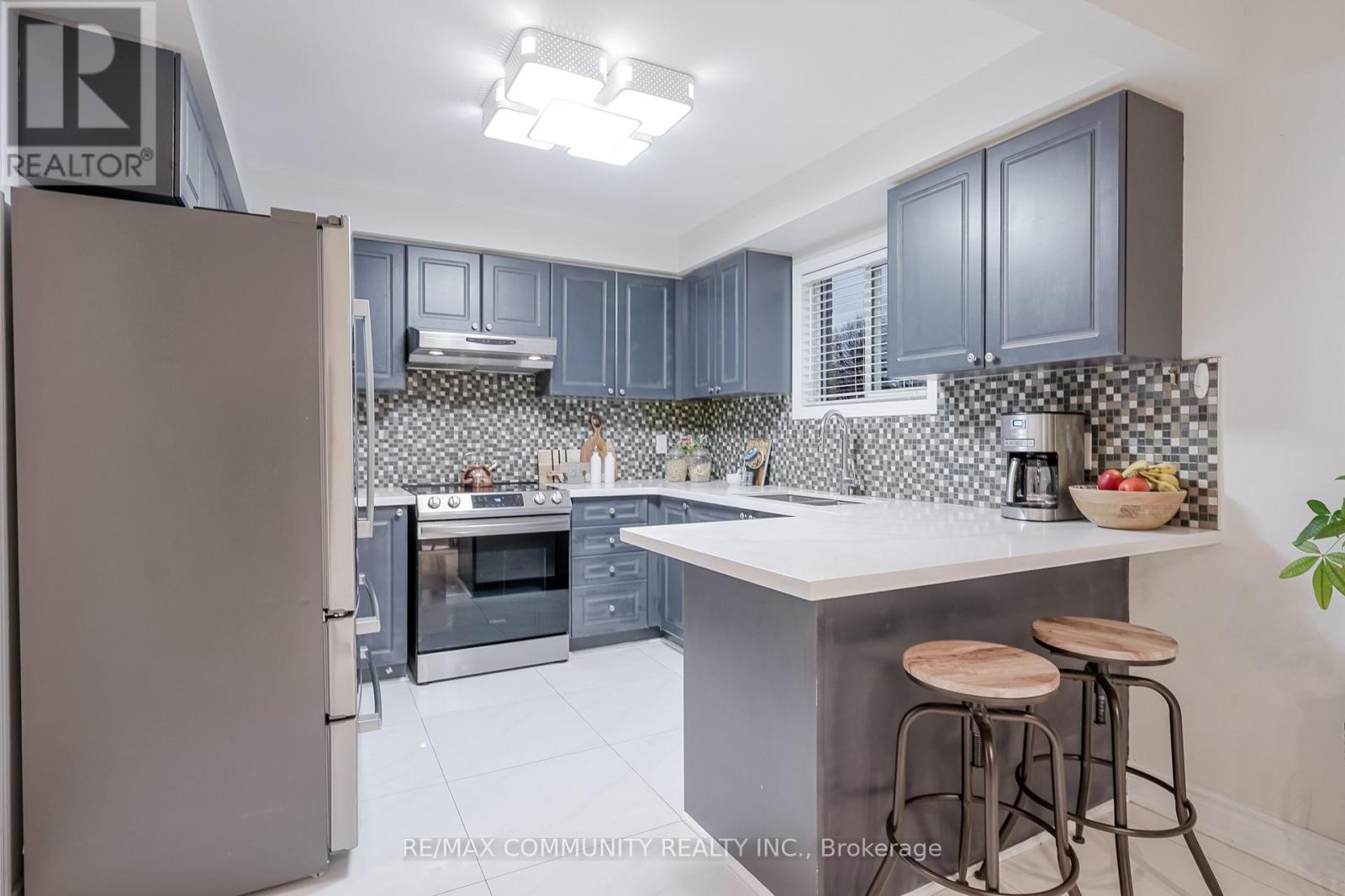 4 Edgerton Drive N, Clarington, Ontario  L1C 4S6 - Photo 20 - E12658386