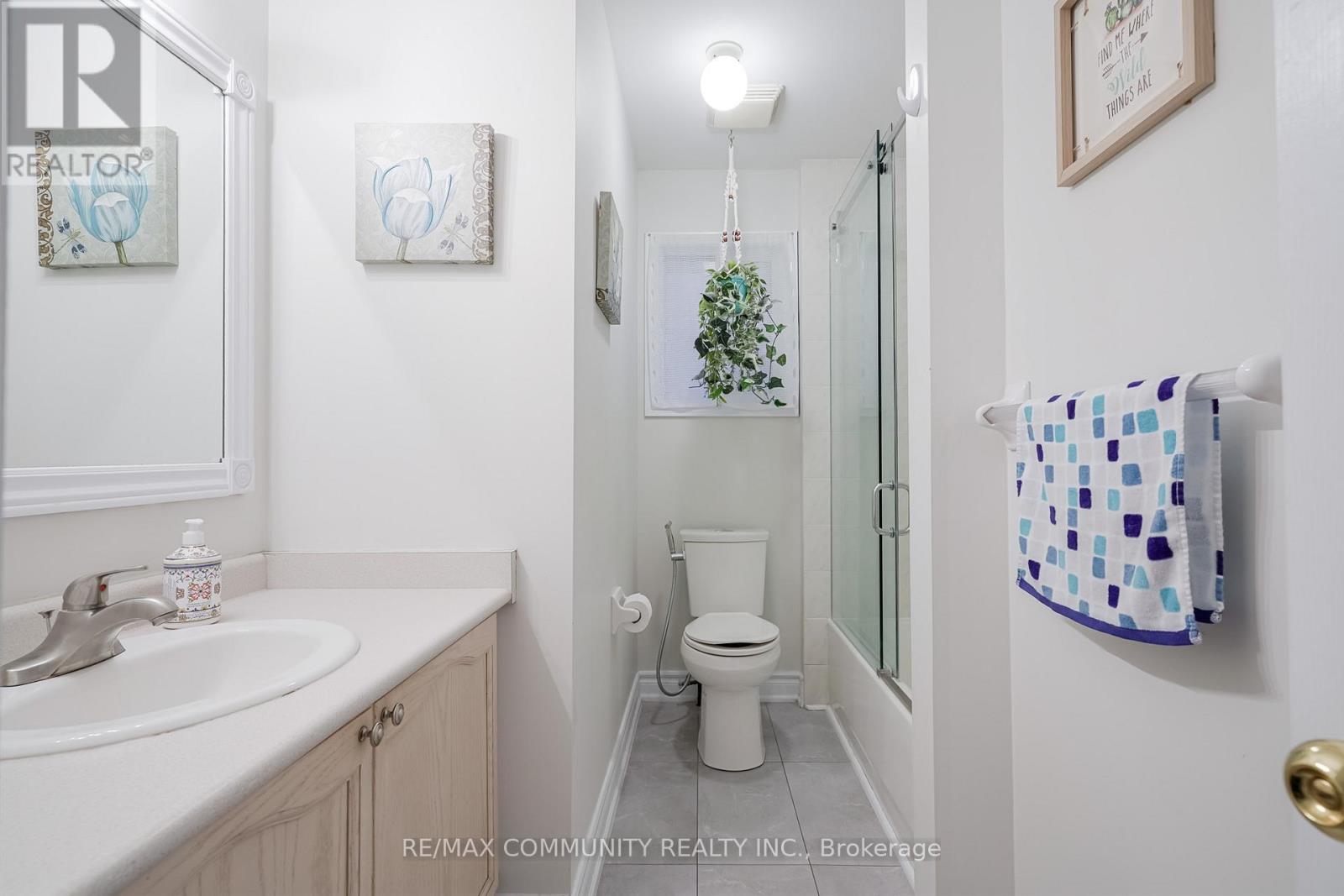 4 Edgerton Drive N, Clarington, Ontario  L1C 4S6 - Photo 38 - E12658386