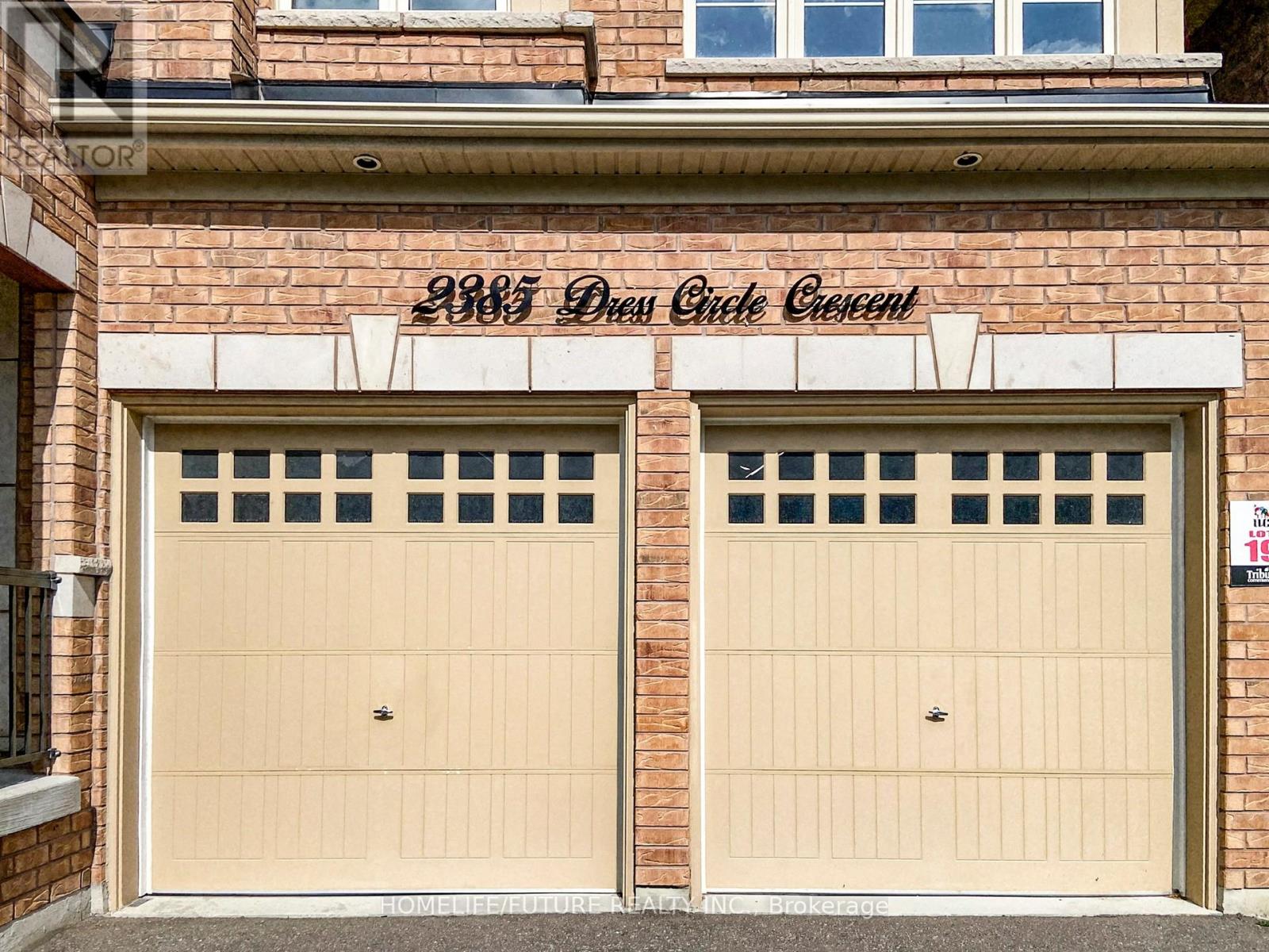 2385 Dress Circle Crescent, Oshawa, Ontario  L1L 0L8 - Photo 4 - E12658418