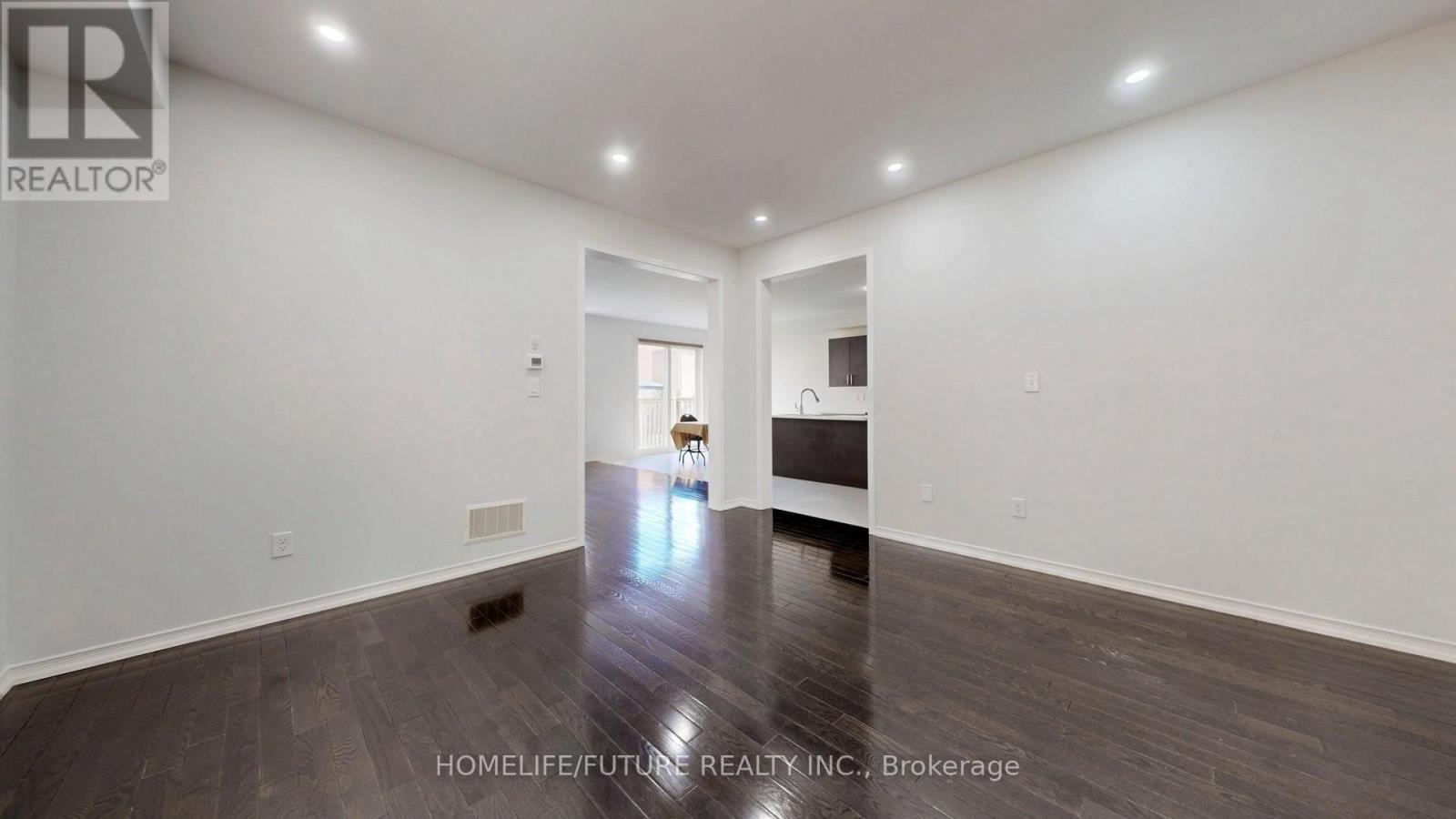 2385 Dress Circle Crescent, Oshawa, Ontario  L1L 0L8 - Photo 9 - E12658418