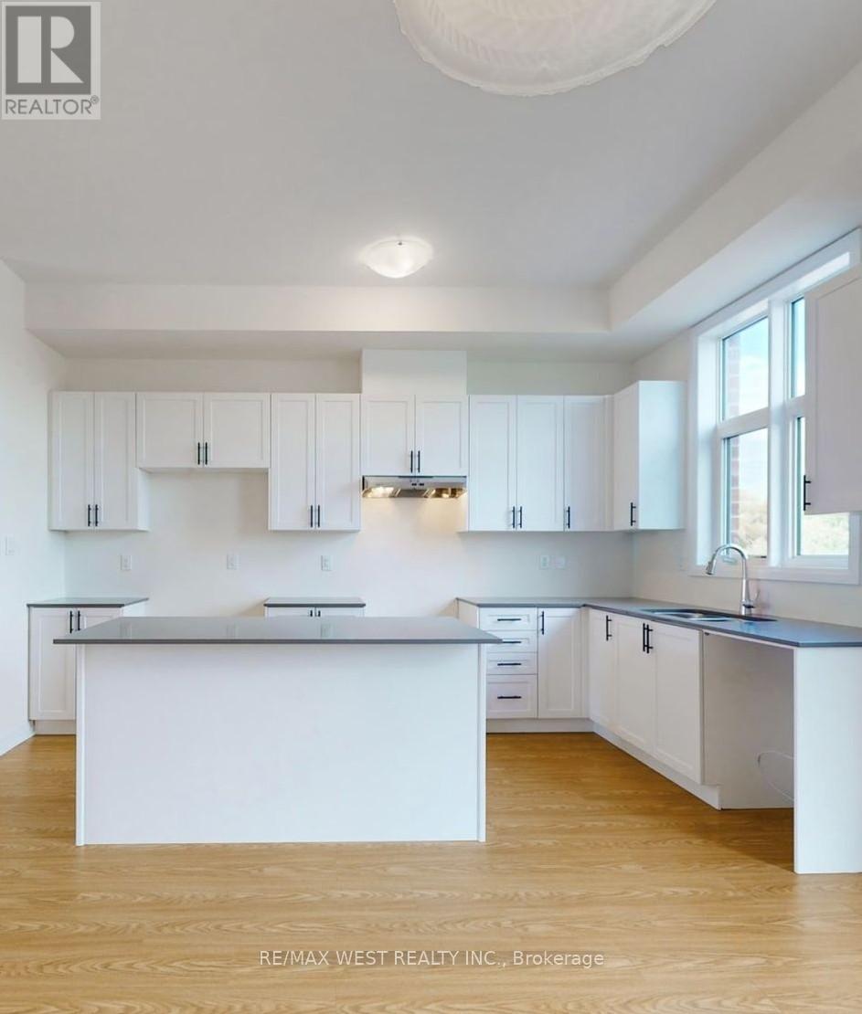 93 Millman Lane, Richmond Hill, Ontario  L4S 0P9 - Photo 4 - N12658370