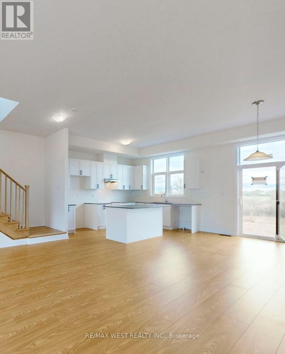 93 Millman Lane, Richmond Hill, Ontario  L4S 0P9 - Photo 5 - N12658370