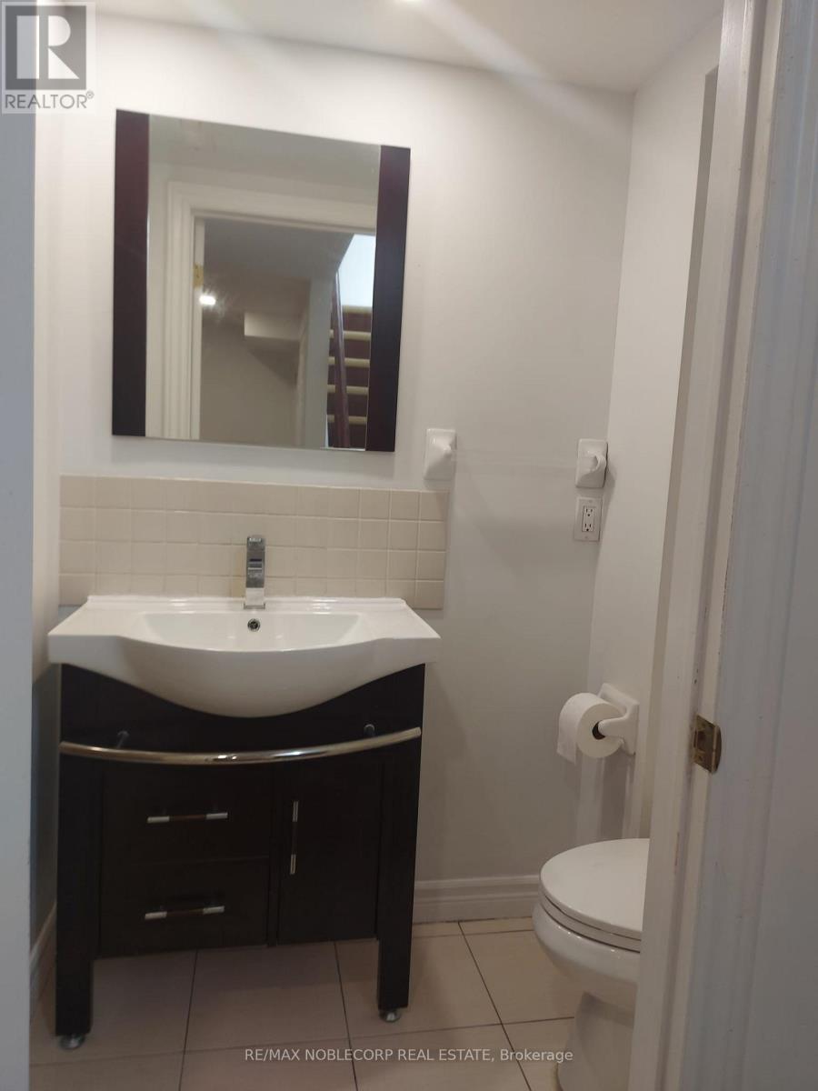 Bsmt - 40 Gray Crescent, Richmond Hill, Ontario  L4C 5V5 - Photo 9 - N12658416