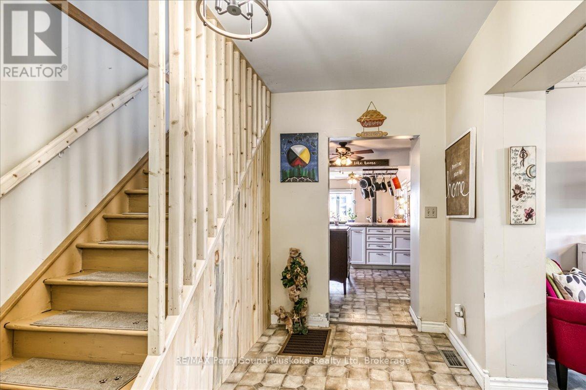 216 Arthur Street, West Nipissing, Ontario  P2B 1E7 - Photo 11 - X12454655