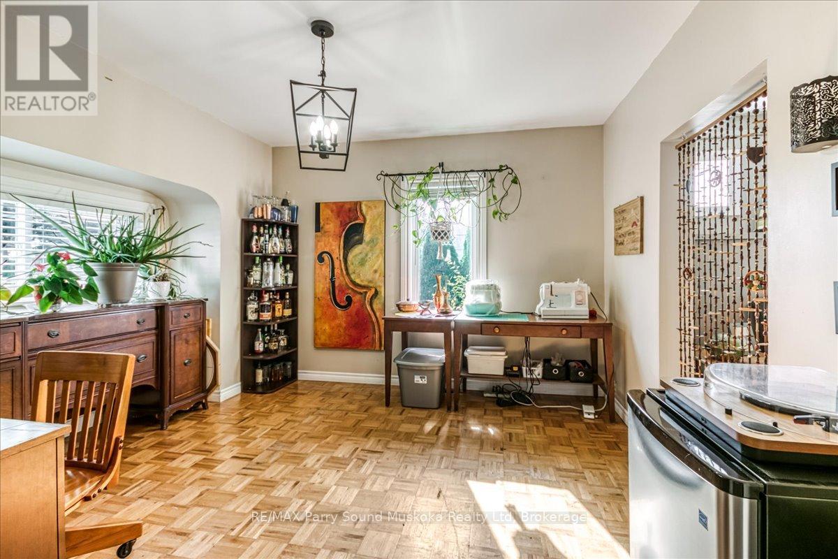 216 Arthur Street, West Nipissing, Ontario  P2B 1E7 - Photo 21 - X12454655