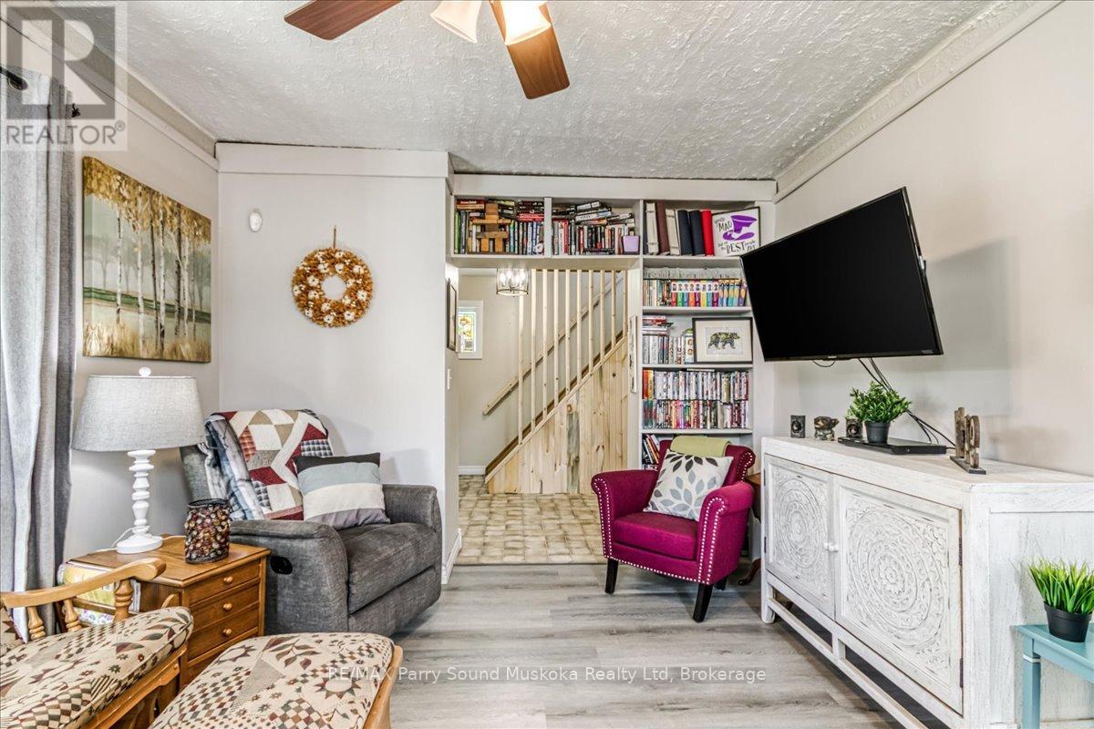 216 Arthur Street, West Nipissing, Ontario  P2B 1E7 - Photo 24 - X12454655